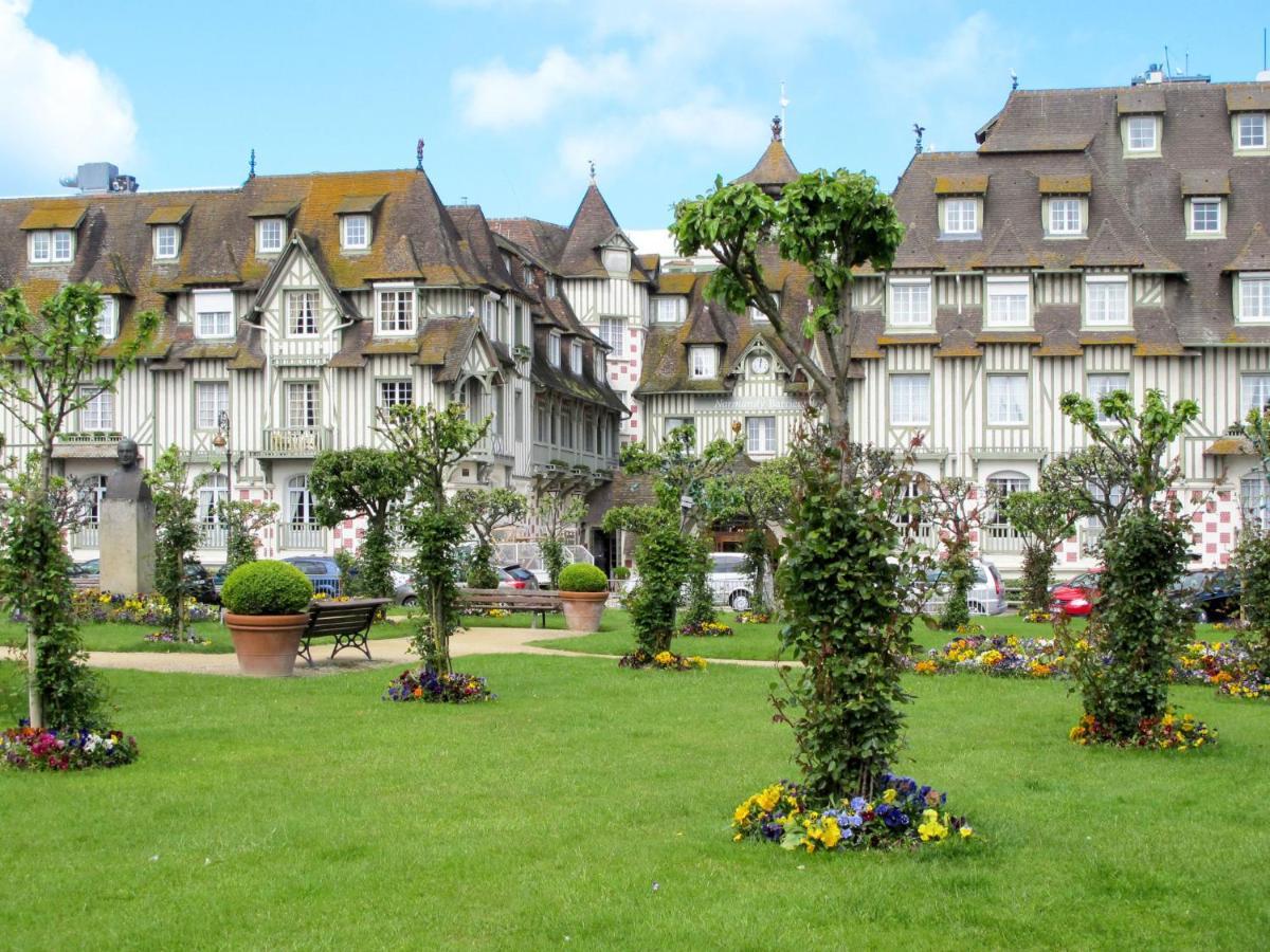Apartment Le Domaine Des Roches By Interhome Trouville-sur-Mer Esterno foto